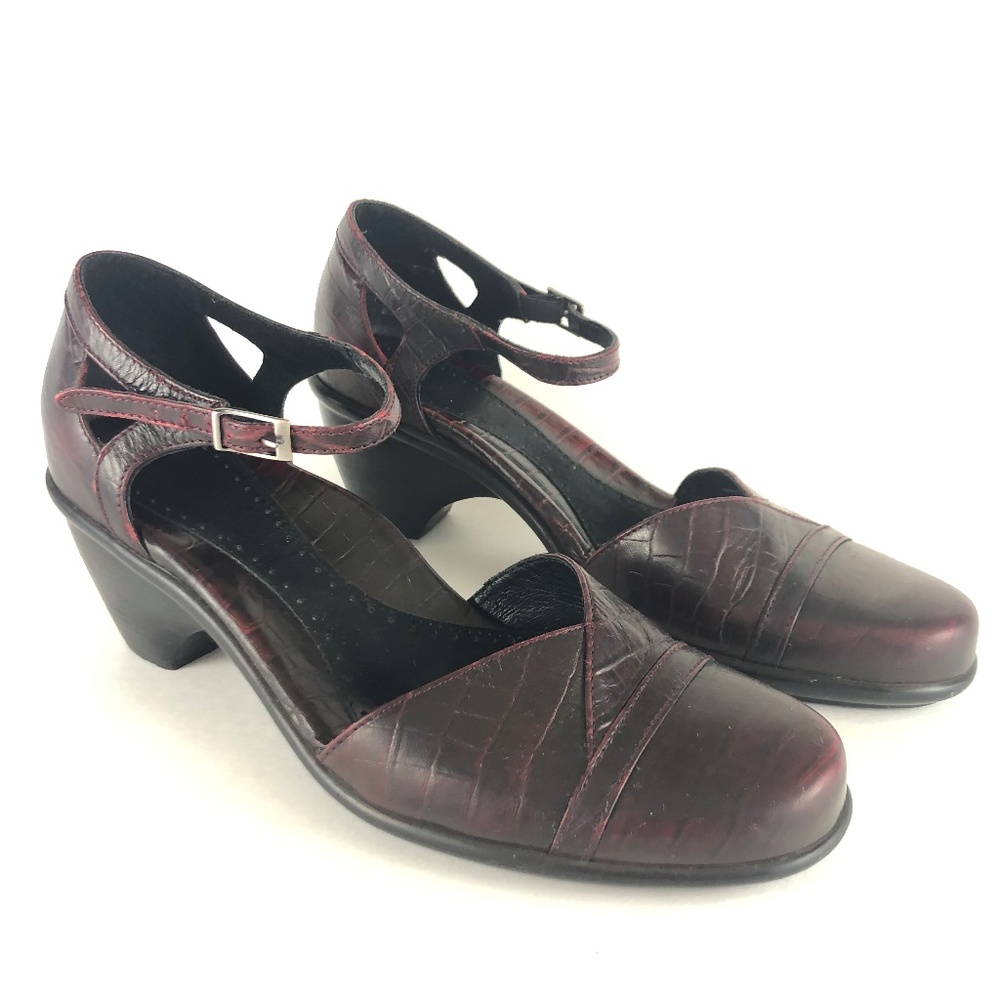 Dansko Red Leather Buckle Mary Jane Heel Wmns 9.5